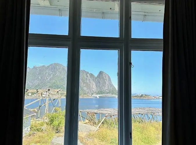 Det Gamle Hotellet Casa de hóspedes Reine
