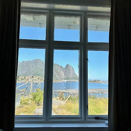 Det Gamle Hotellet Affittacamere Reine